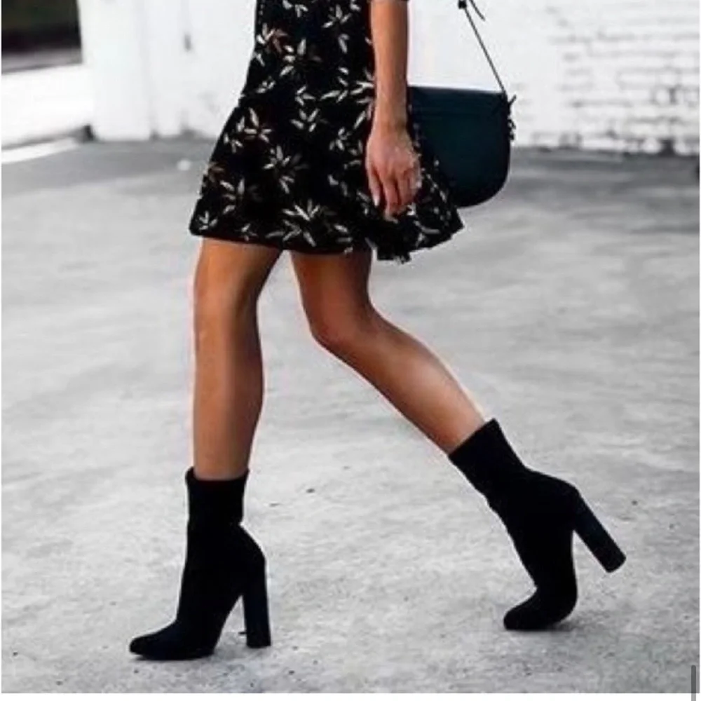 Steve Madden "Brisk" Boot - Picture 2 of 16